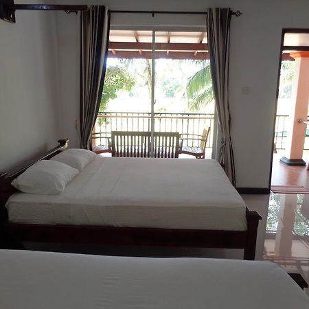 Man Guest Polonnaruwa Hotel Eksteriør billede