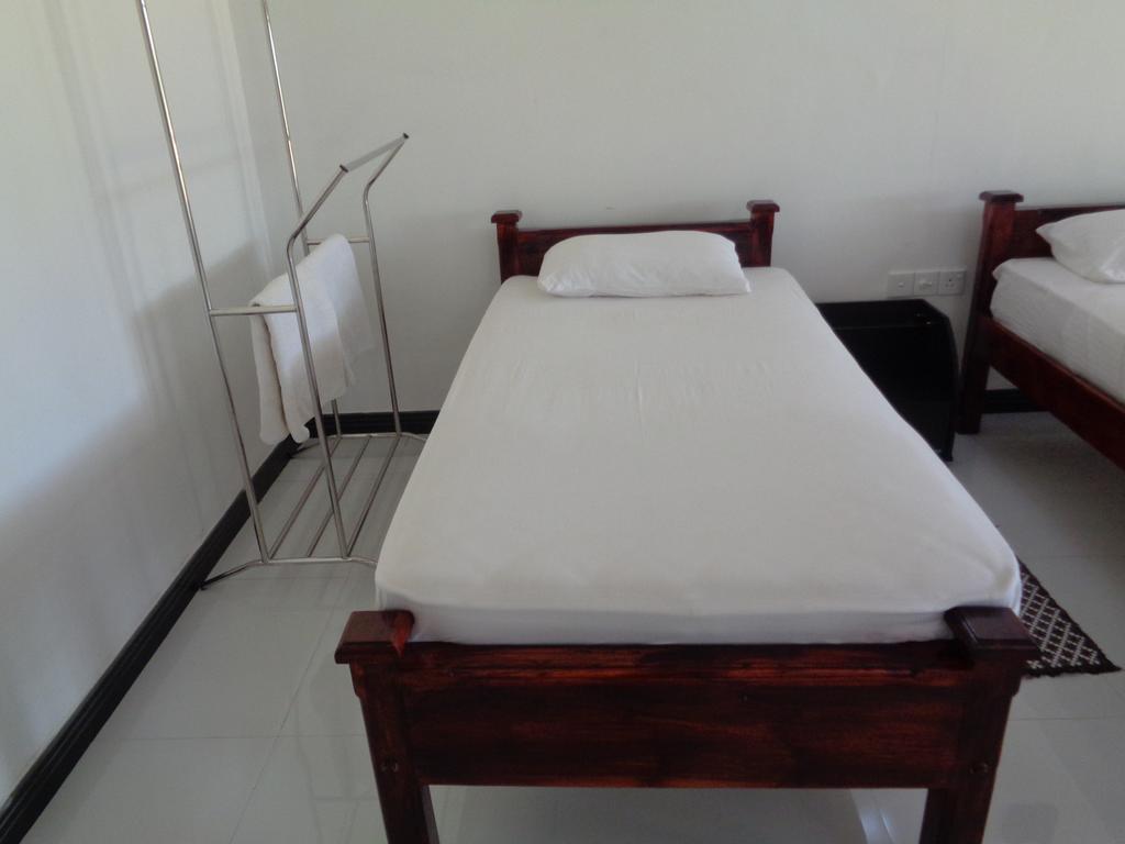 Man Guest Polonnaruwa Hotel Eksteriør billede