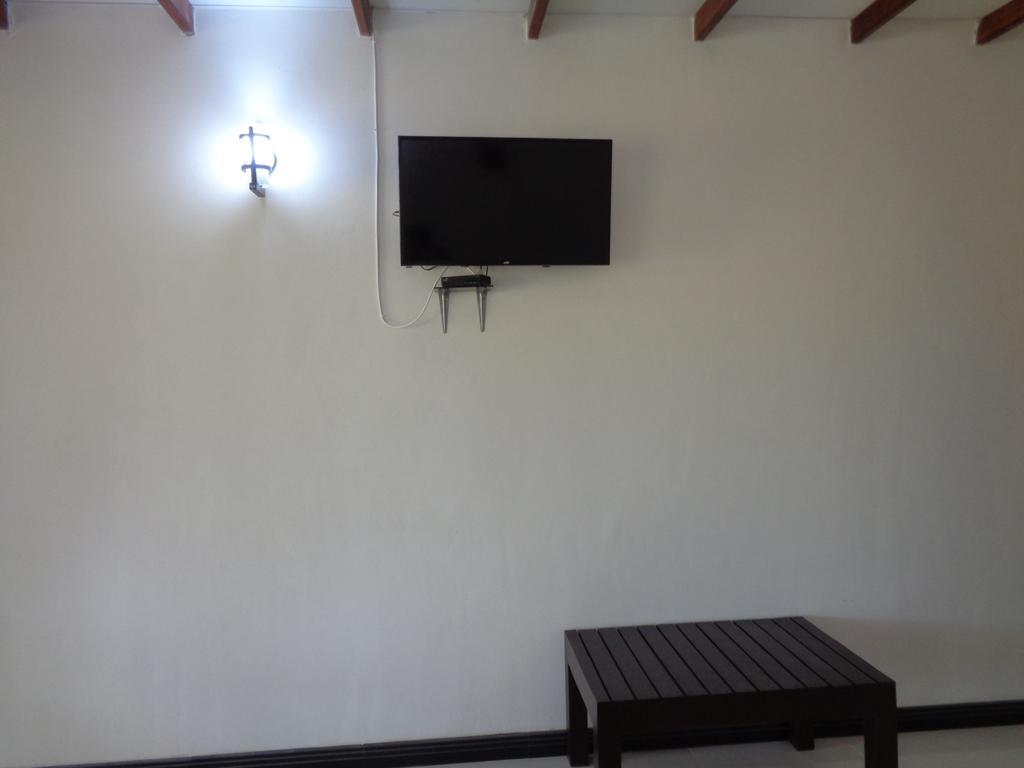 Man Guest Polonnaruwa Hotel Eksteriør billede