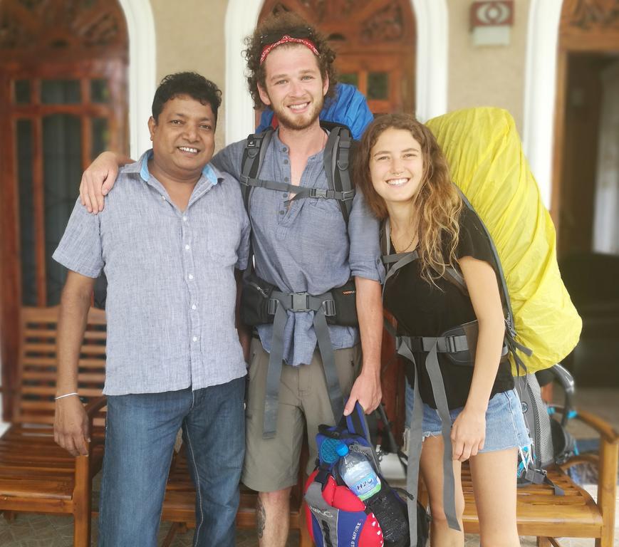 Man Guest Polonnaruwa Hotel Eksteriør billede